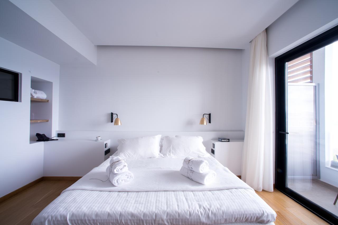 Sunday Boutique Hotel Nea Styra Exterior foto